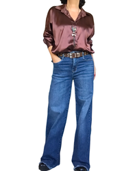 Chemise brune en satin à manche longue