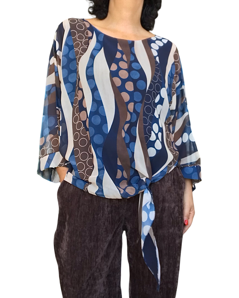Blouse manches 3/4 en voile imprimé rayures et cercles noué au bas
