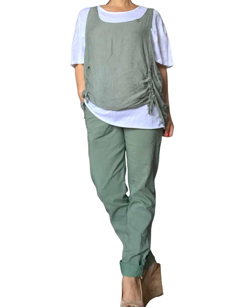 Pantalon vert olive à taille élastique avec cordon et boutons décoratifs