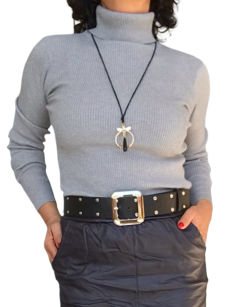 Chandail col roulé uni gris avec lurex argenté