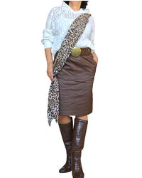 Chandail blanc en dentelle à capuchon