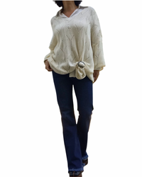 Jeans flare bleu foncé 30 pouces de jambes, frangé au bas