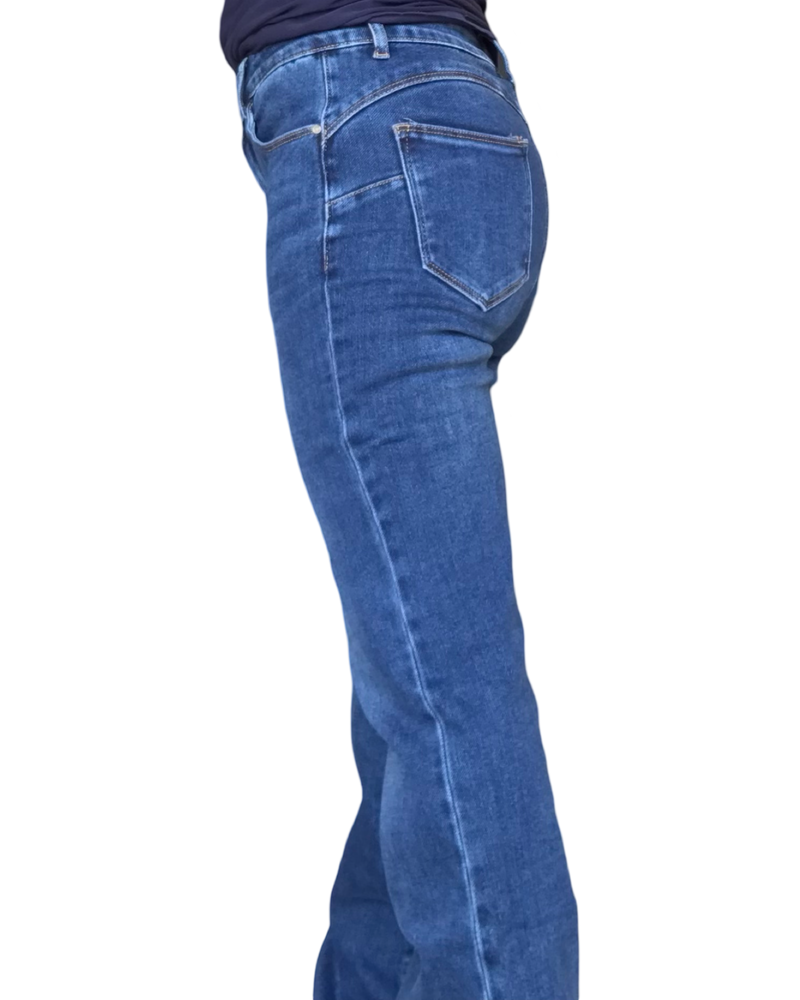 Jeans bleu moyen délavé jambe droite 31 pouces de jambe taille au nombril de coté