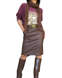 Chandail en tricot uni bourgogne avec dessin de cœurs dorés, manche longue chauve souris