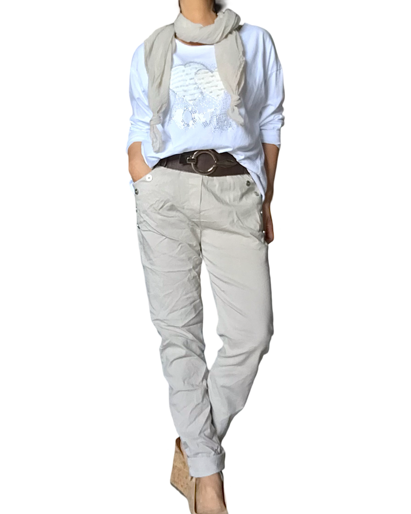 Pantalon beige à taille élastique avec cordon et boutons décoratifs